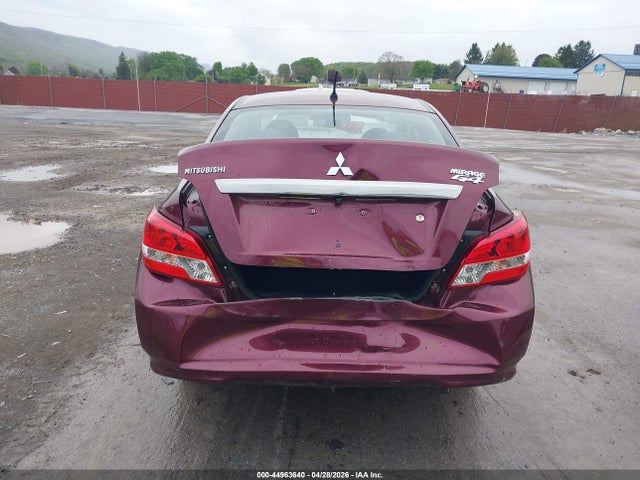 Mitsubishi Mirage Es