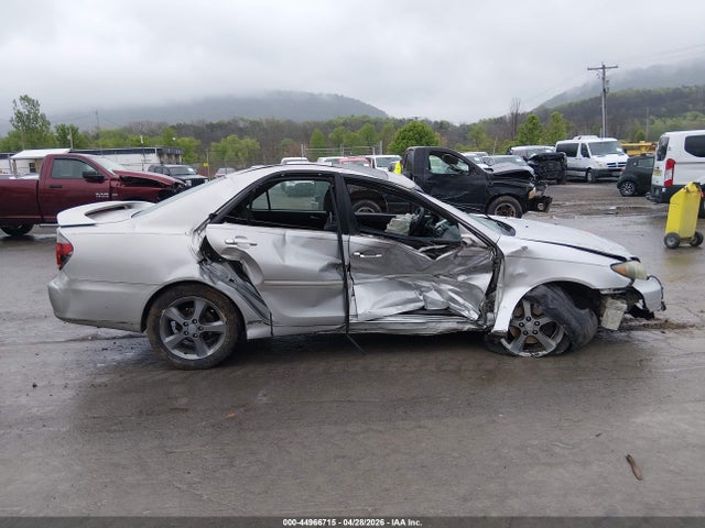 Toyota Camry Se V6