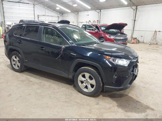 Salvage Toyota RAV4 Image