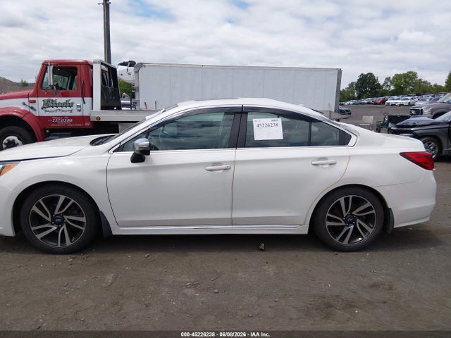 Subaru Legacy 2.5i Sport