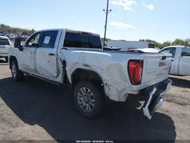 General Motors Sierra 2500HD 4wd  Standard Bed Denali
