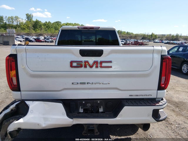 General Motors Sierra 2500HD 4wd  Standard Bed Denali