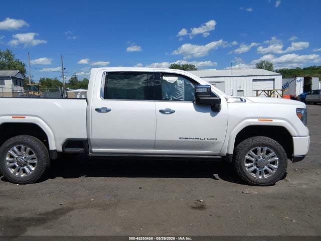 General Motors Sierra 2500HD 4wd  Standard Bed Denali
