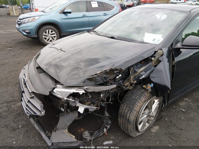 Hyundai ELANTRA Value Edition