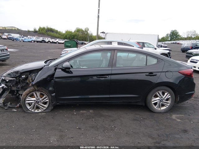 Hyundai ELANTRA Value Edition