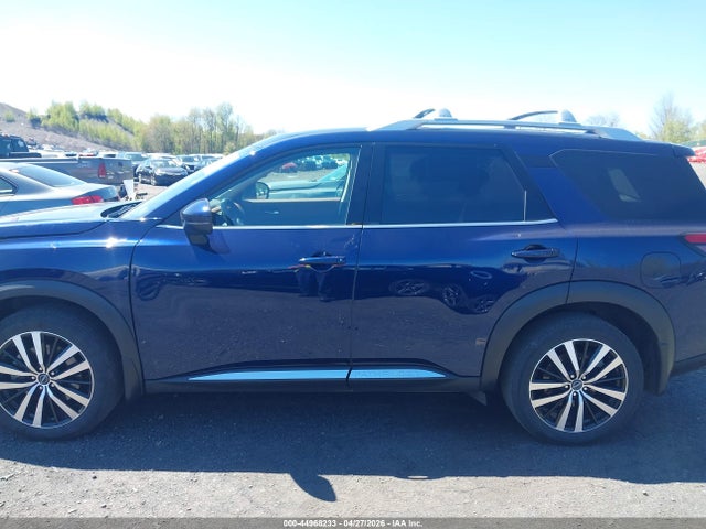 Nissan Pathfinder Platinum 4wd