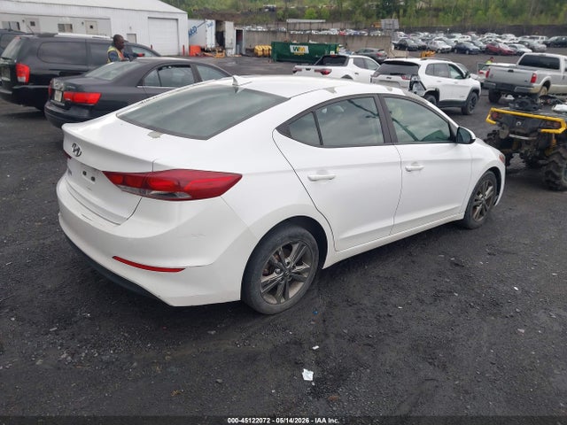 Hyundai ELANTRA Sel