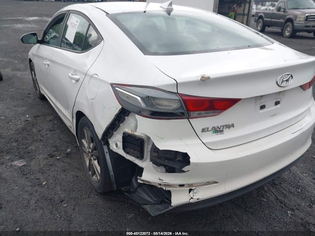 Hyundai ELANTRA Sel