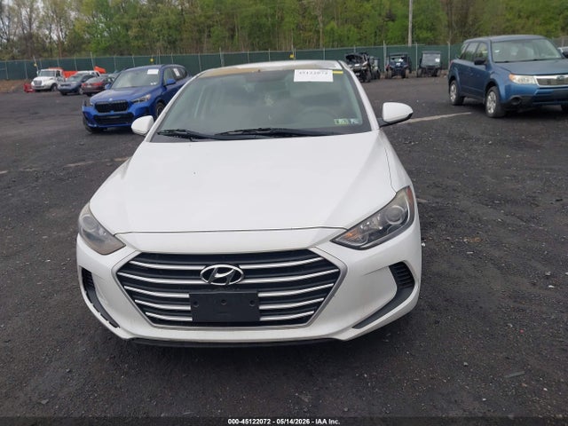 Hyundai ELANTRA Sel