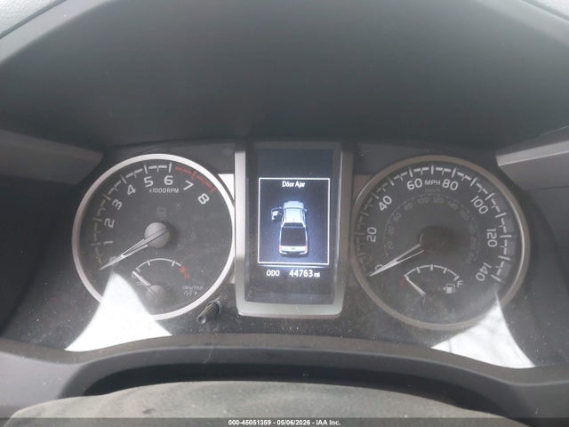 Toyota Tacoma Sr5 V6