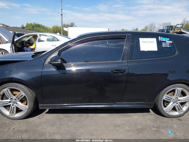 Volkswagen Golf 2-door