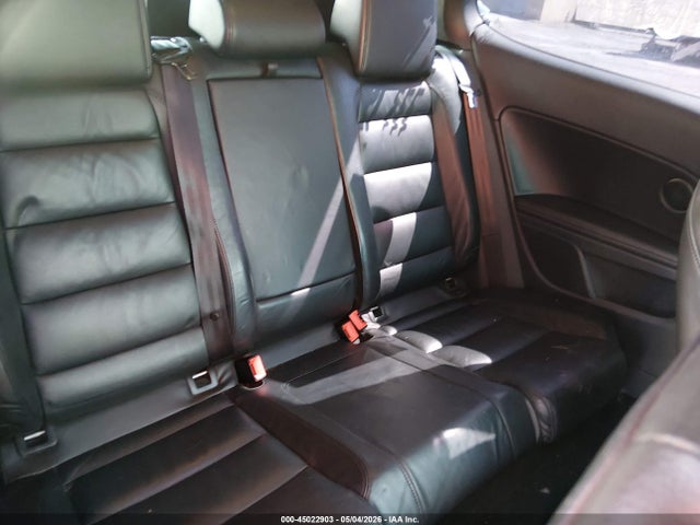 Volkswagen Golf 2-door