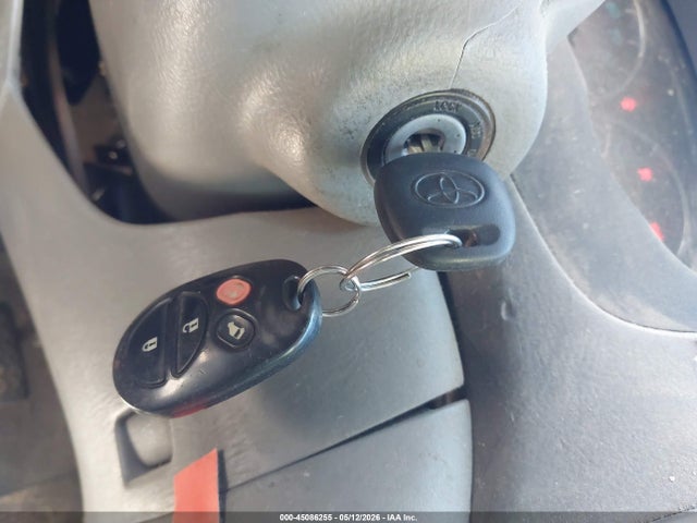 Toyota Sienna Le