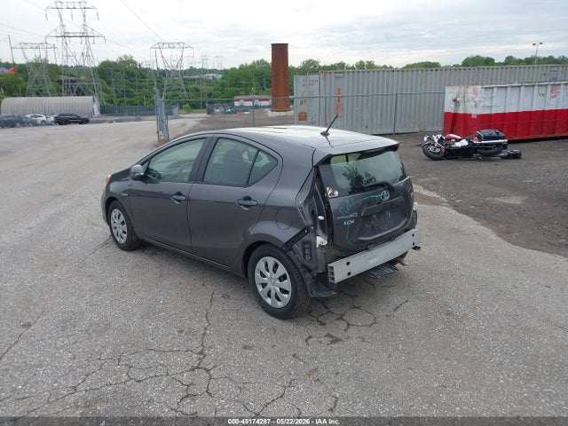 Toyota Prius c Two