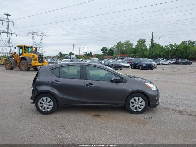 Toyota Prius c Two