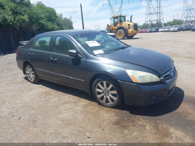 Salvage Honda Accord Image