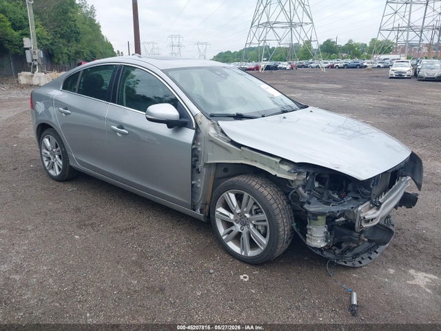 Salvage Volvo S60 Image