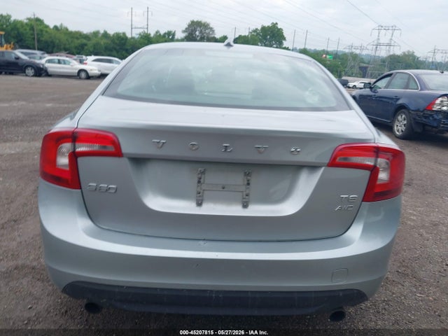 Volvo S60 T6