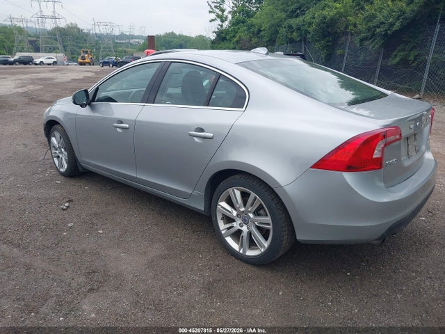 Volvo S60 T6