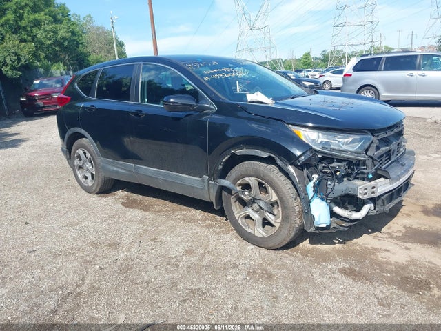 Salvage Honda CR-V Image