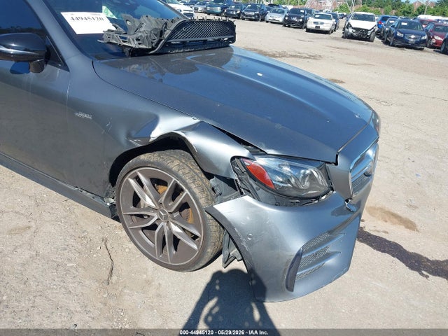Mercedes-Benz E-Class 4matic