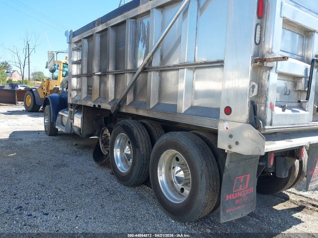 Peterbilt 365