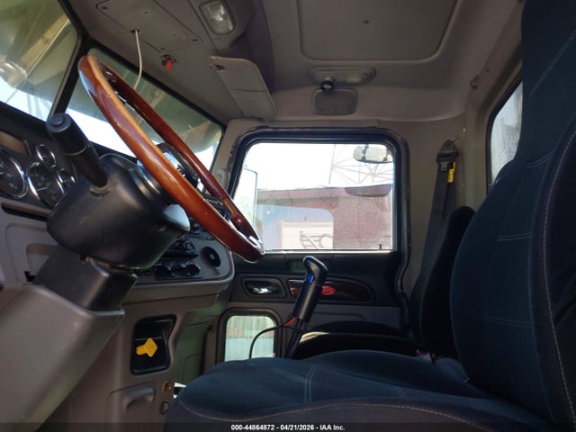 Peterbilt 365