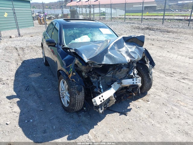 Salvage INFINITI G37x Image