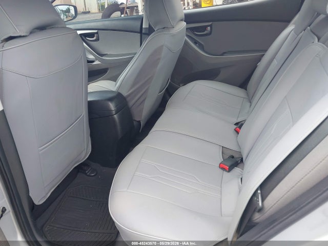 Hyundai ELANTRA Se