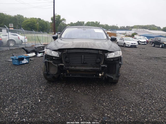 Jaguar F-PACE 25t Premium