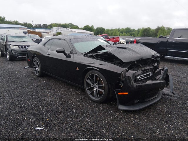 Salvage Dodge Challenger Image