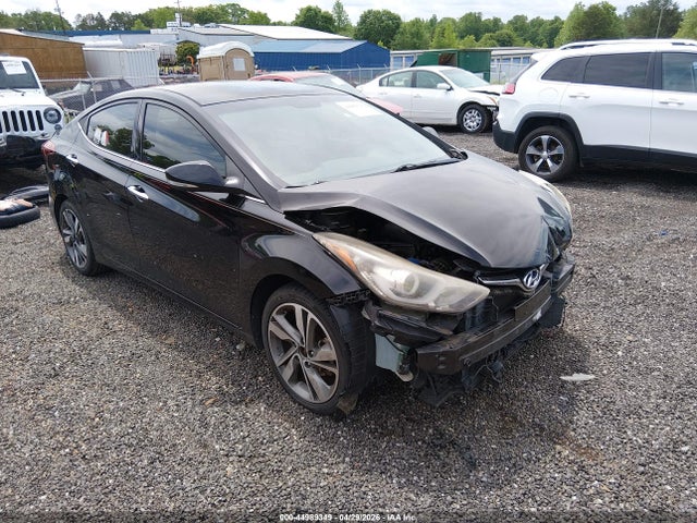 Salvage Hyundai ELANTRA Image