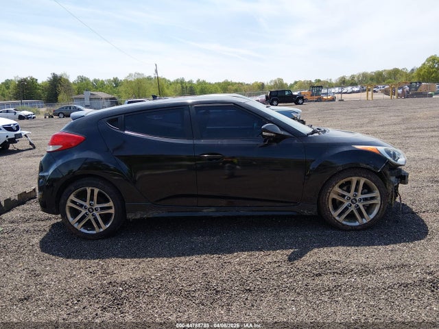 Hyundai VELOSTER Turbo