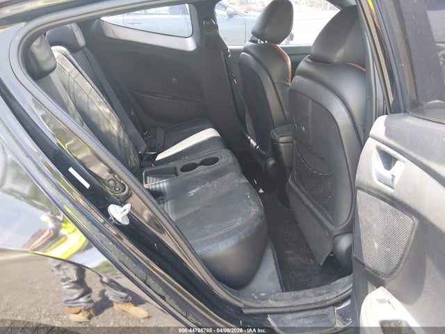 Hyundai VELOSTER Turbo