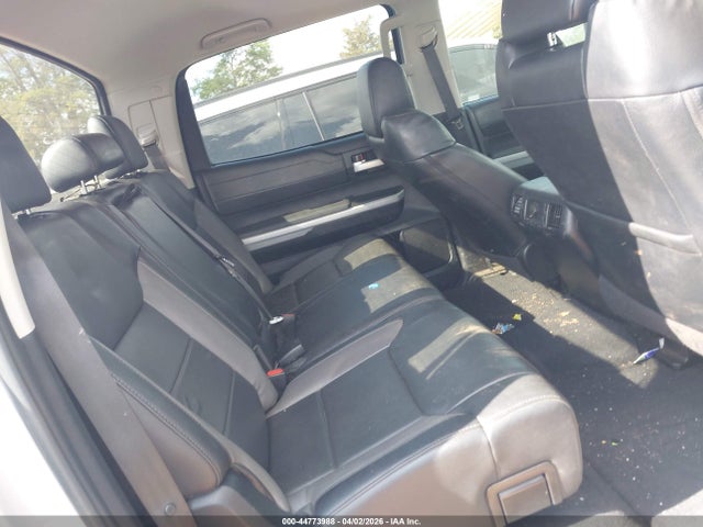Toyota Tundra Limited 5.7l V8