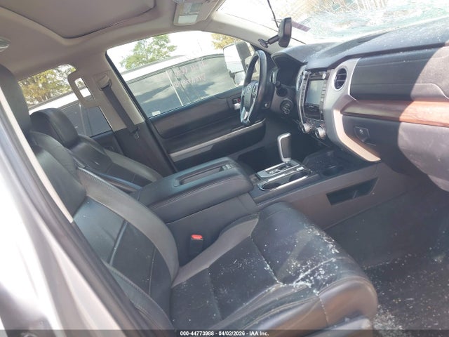Toyota Tundra Limited 5.7l V8