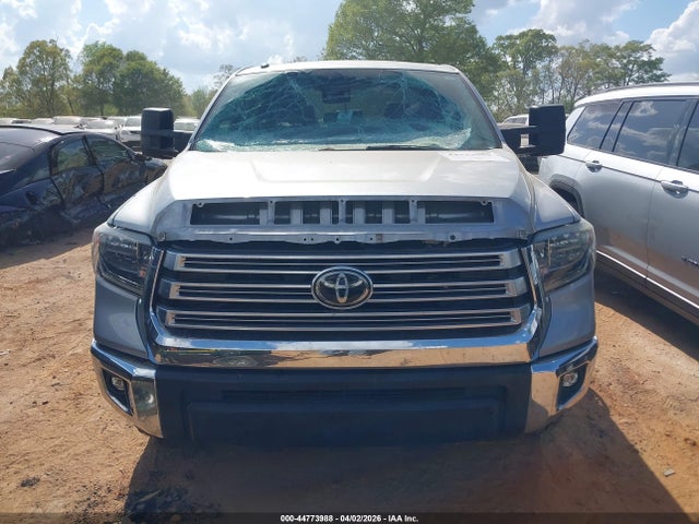Toyota Tundra Limited 5.7l V8