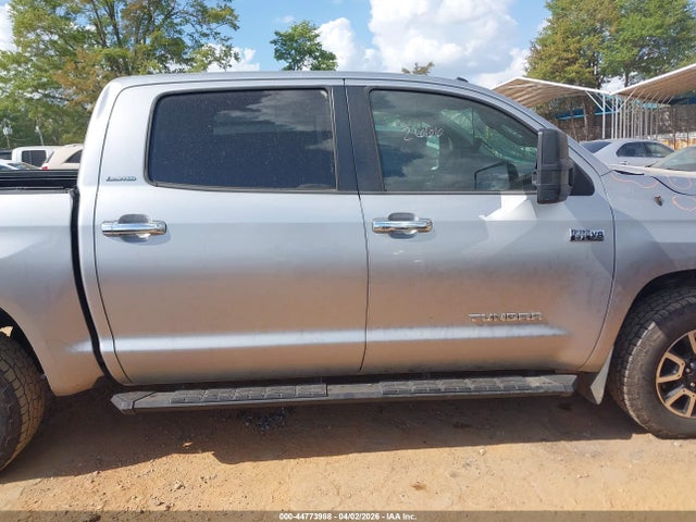 Toyota Tundra Limited 5.7l V8