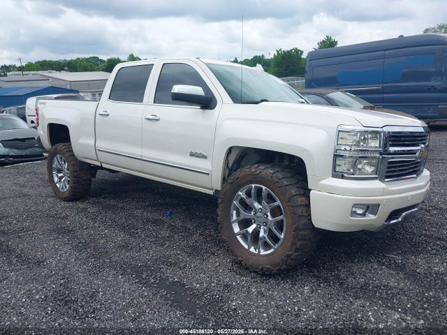 Salvage Chevrolet Silverado 1500 Image