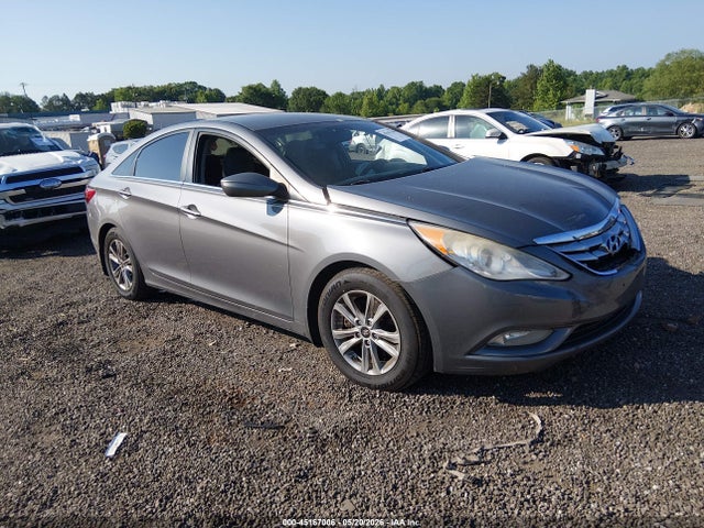 Salvage Hyundai SONATA Image