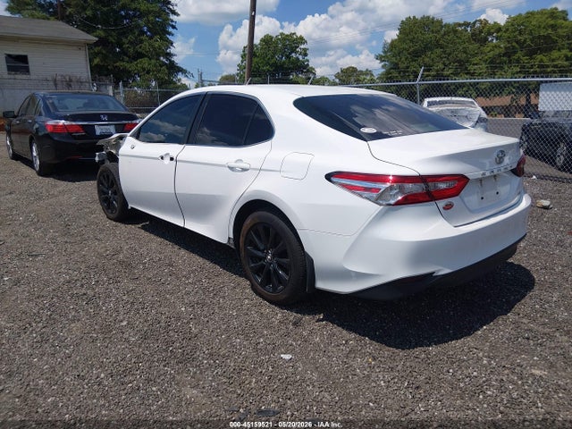 Toyota Camry Le