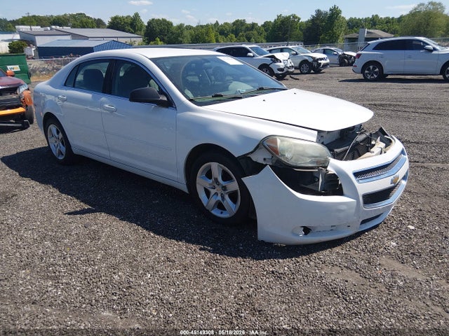 Salvage Chevrolet Malibu Image