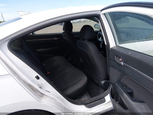 Hyundai ELANTRA Value Edition