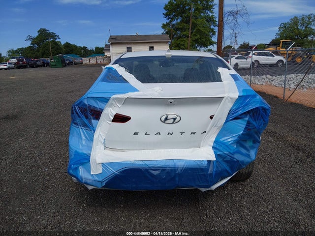 Hyundai ELANTRA Value Edition