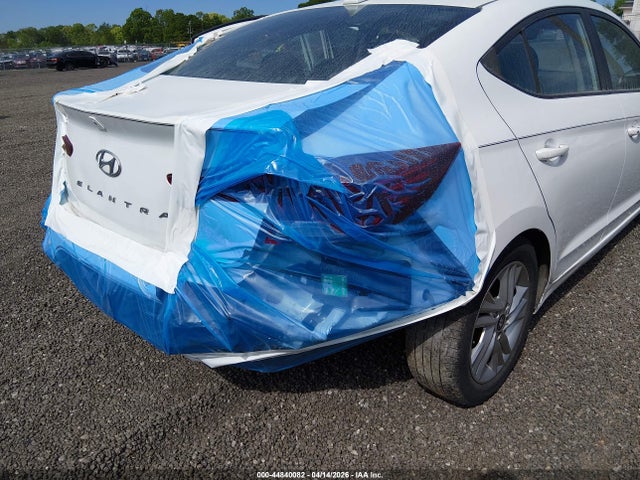 Hyundai ELANTRA Value Edition