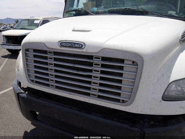 Freightliner M2 106