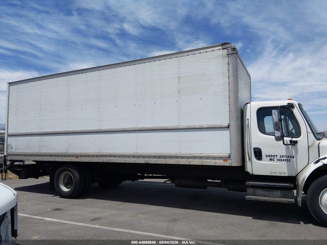 Freightliner M2 106