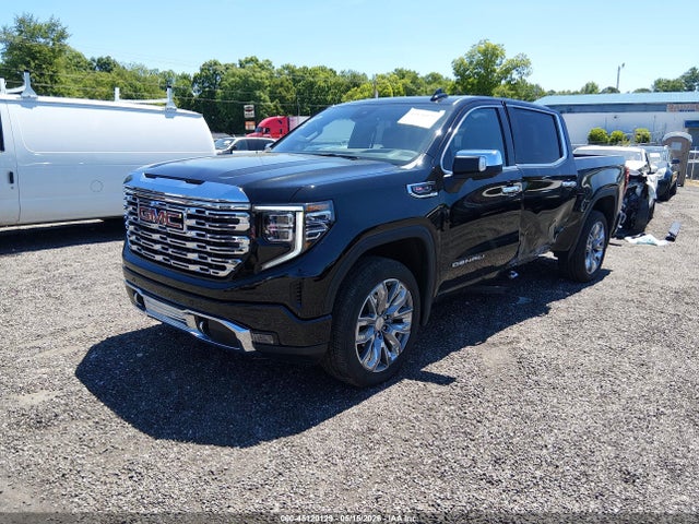 GMC Sierra 1500 4wd  Short Box Denali