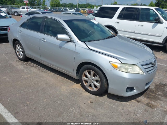 Salvage Toyota Camry Image