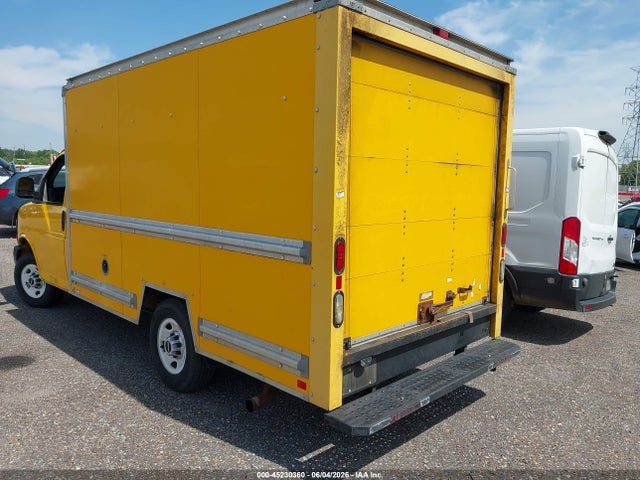General Motors Savana Cutaway Work Van